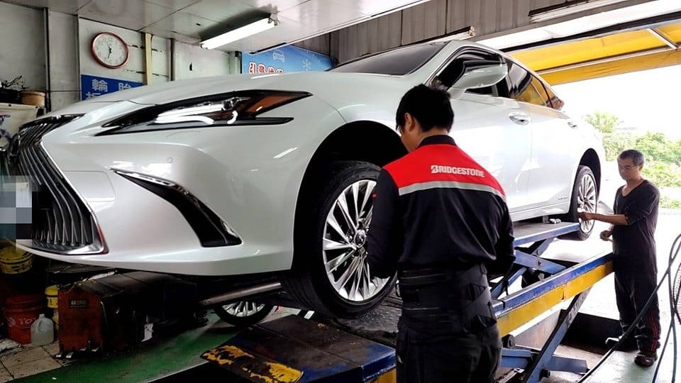 秋季行車保養，日通宜蘭汽車保養保護您的愛車，延長行車壽命 (1).jpg